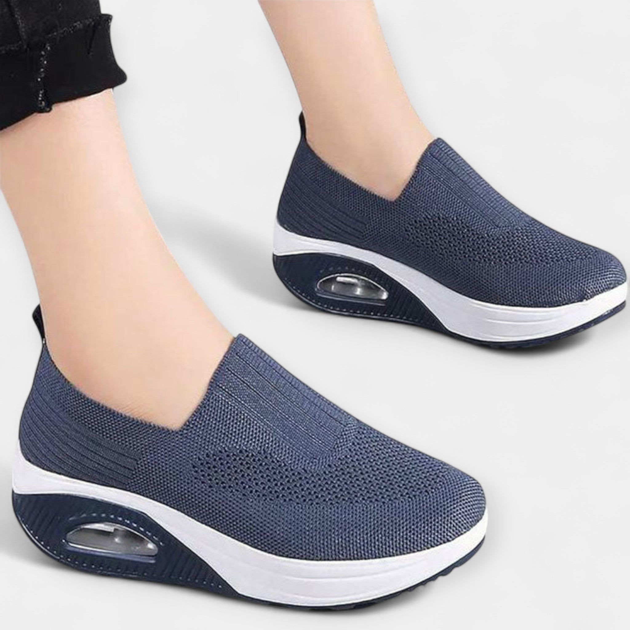 Catalina | Comfortably Worn Kings