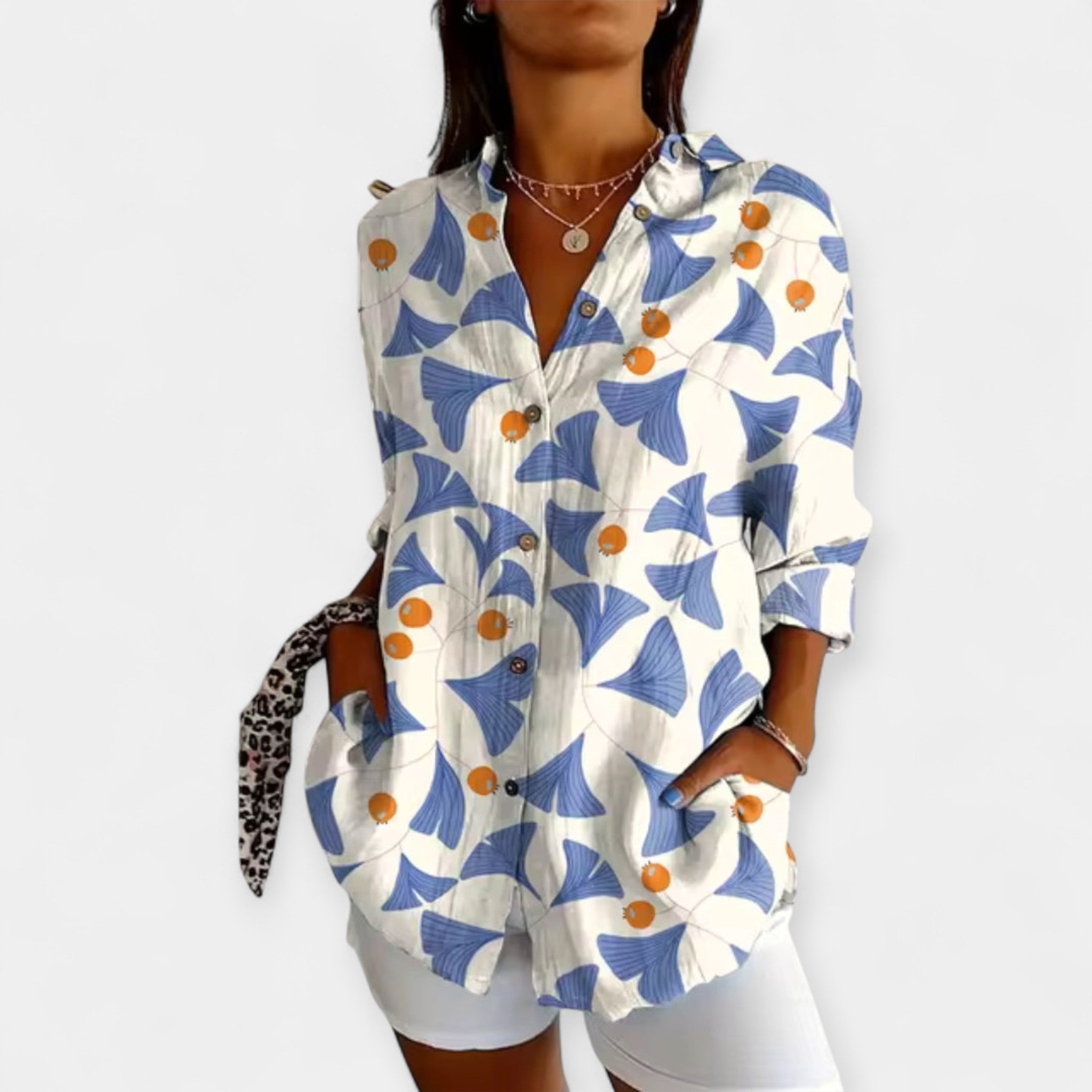 Saga | Plus Size Blouse with Buttons and Floral Print