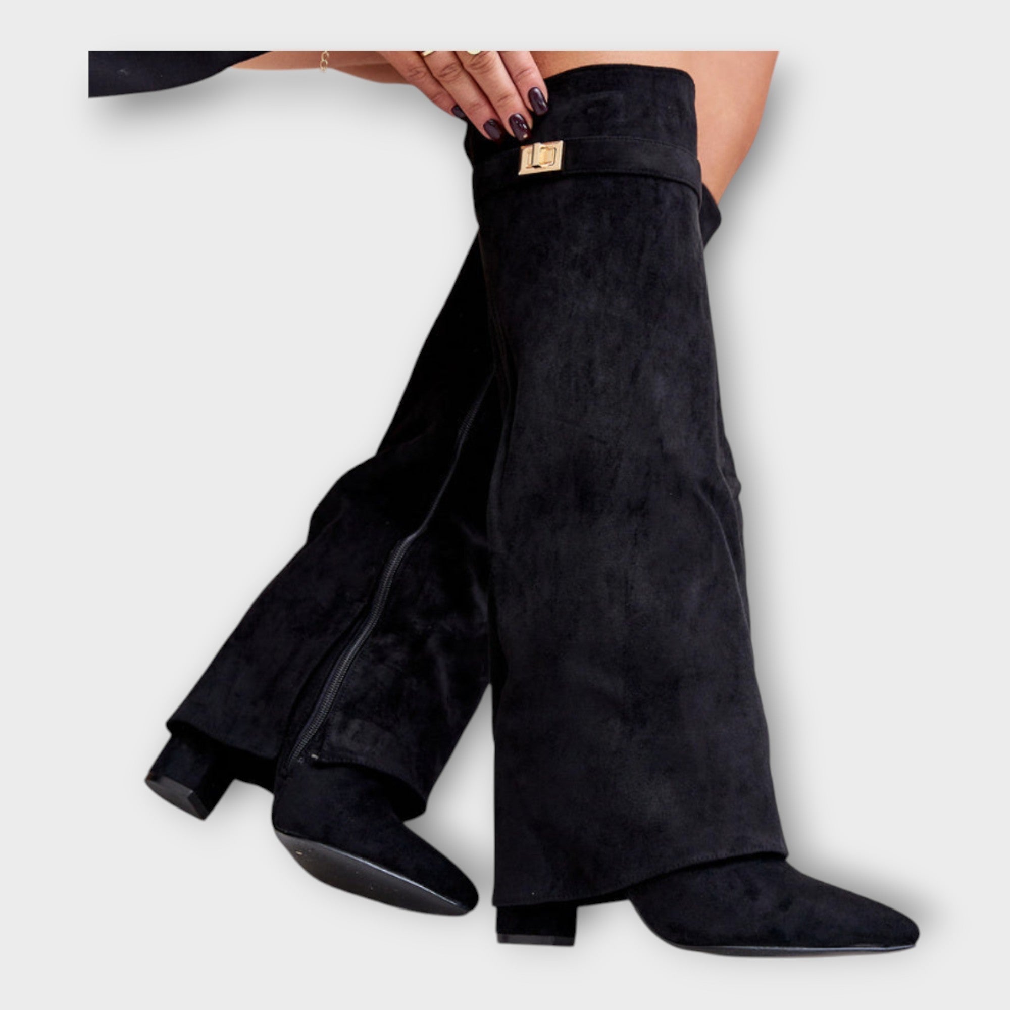 Luna | Style and comfort combined.