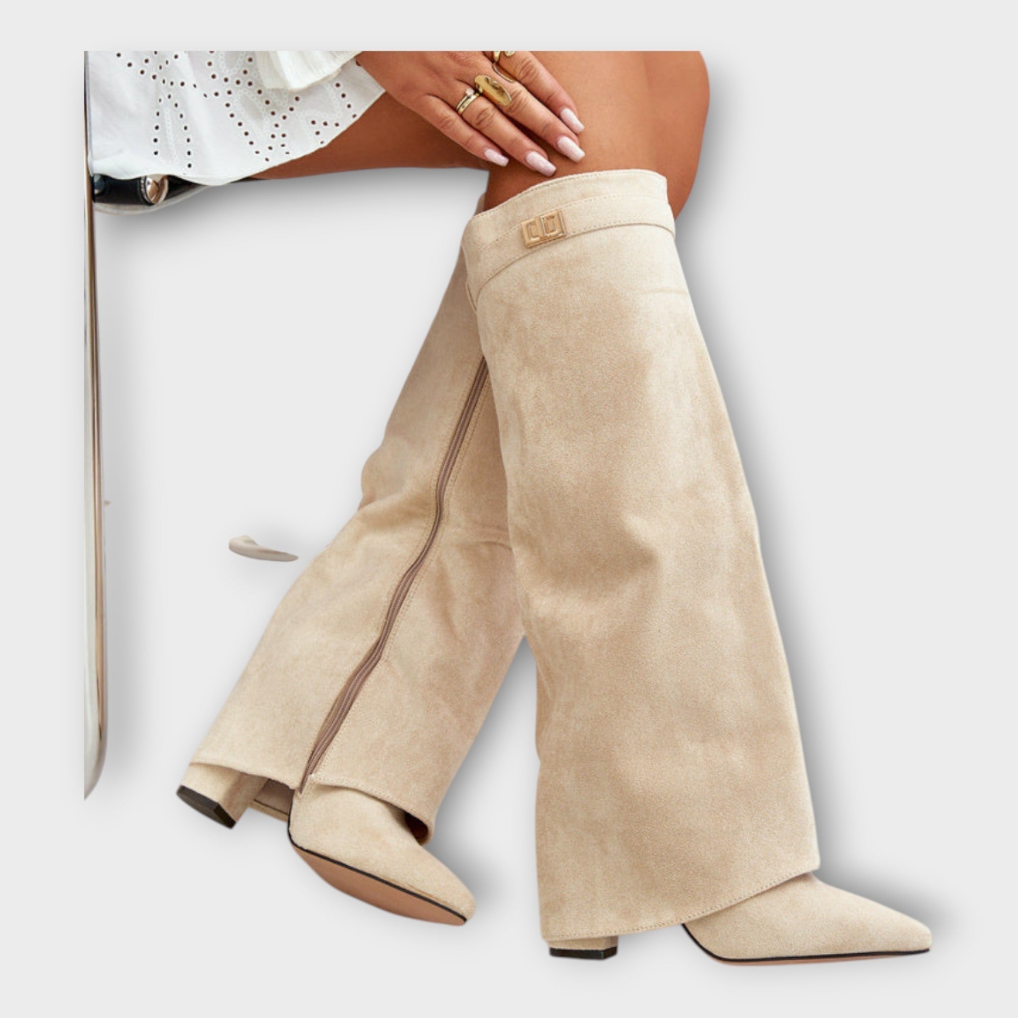 Luna | Style and comfort combined.