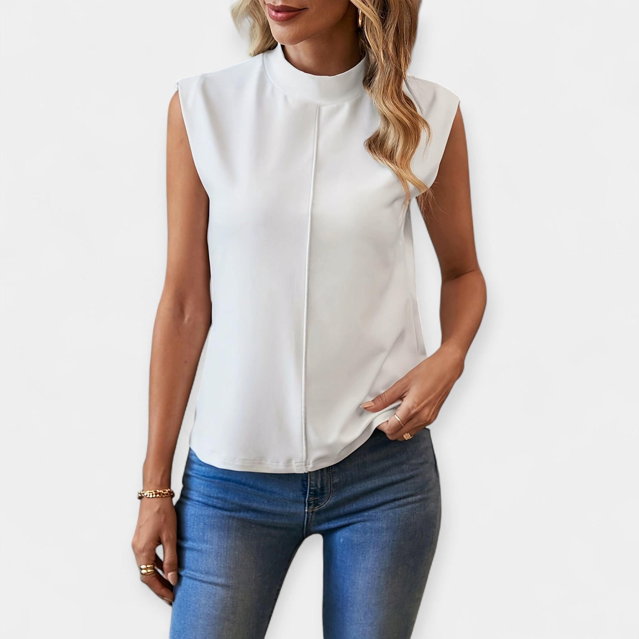 Raya | Elegant Sleeveless Plus