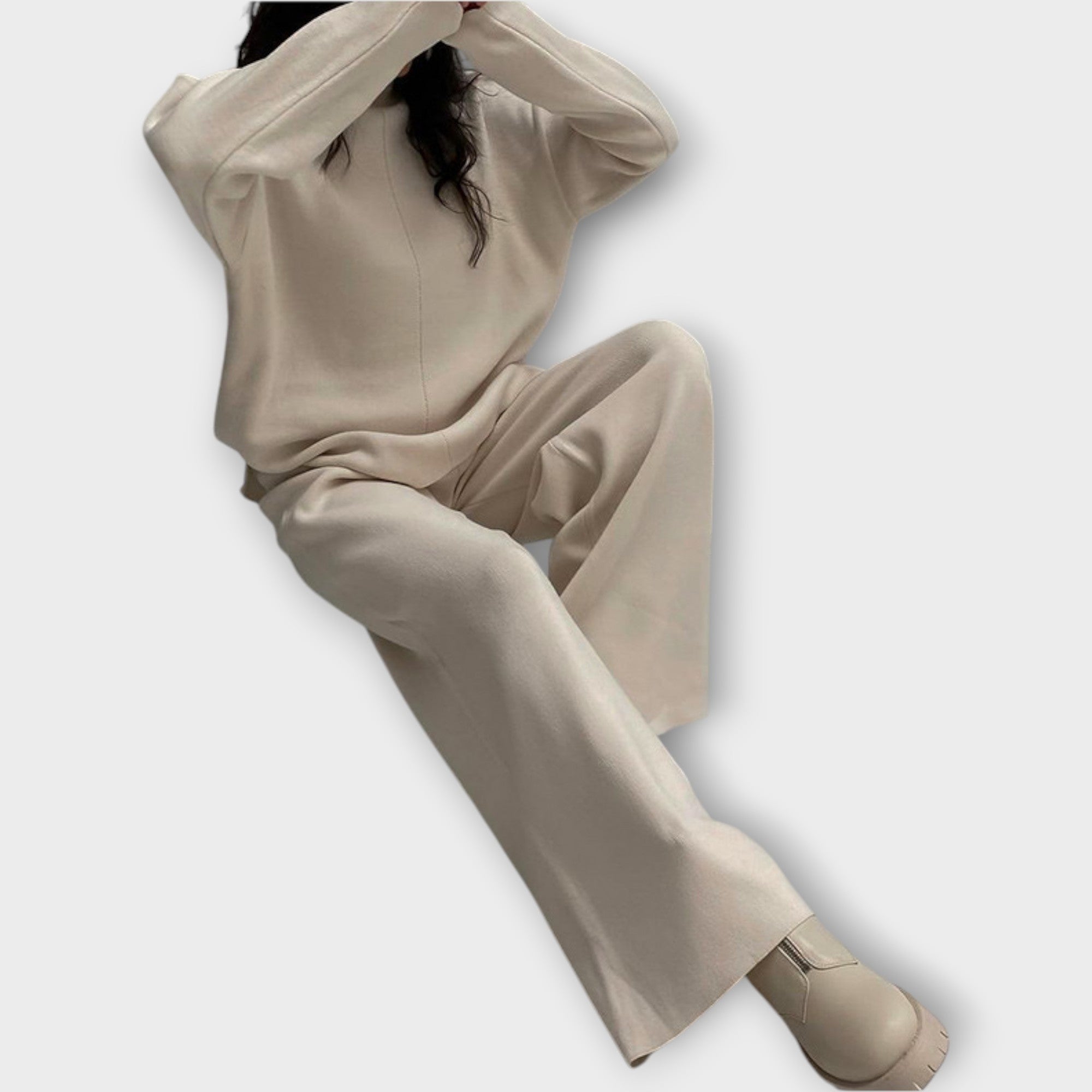 Taliav | Relaxed Lines and Minimalist Aesthetic Set