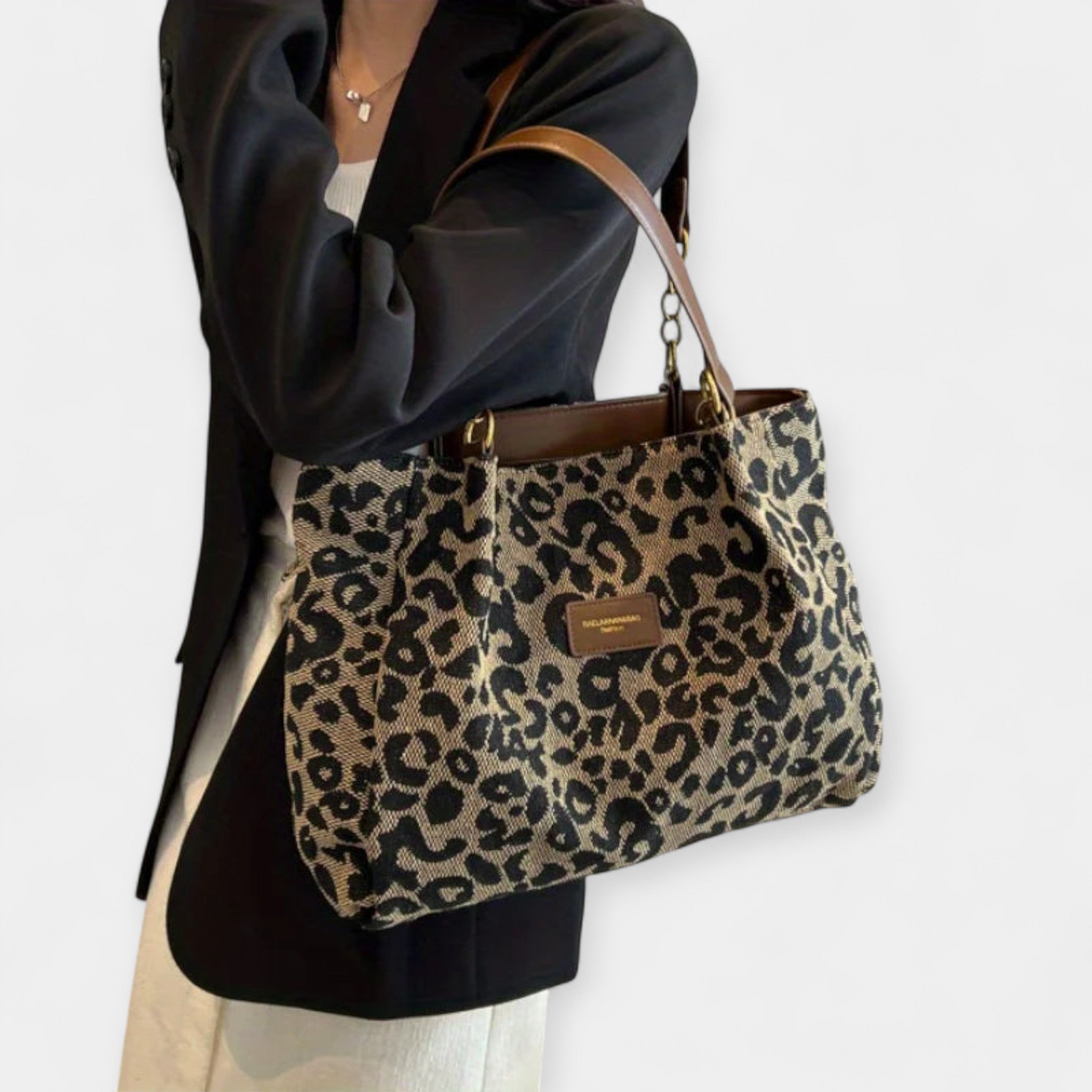 Hanne | Animal Shoulder Bag