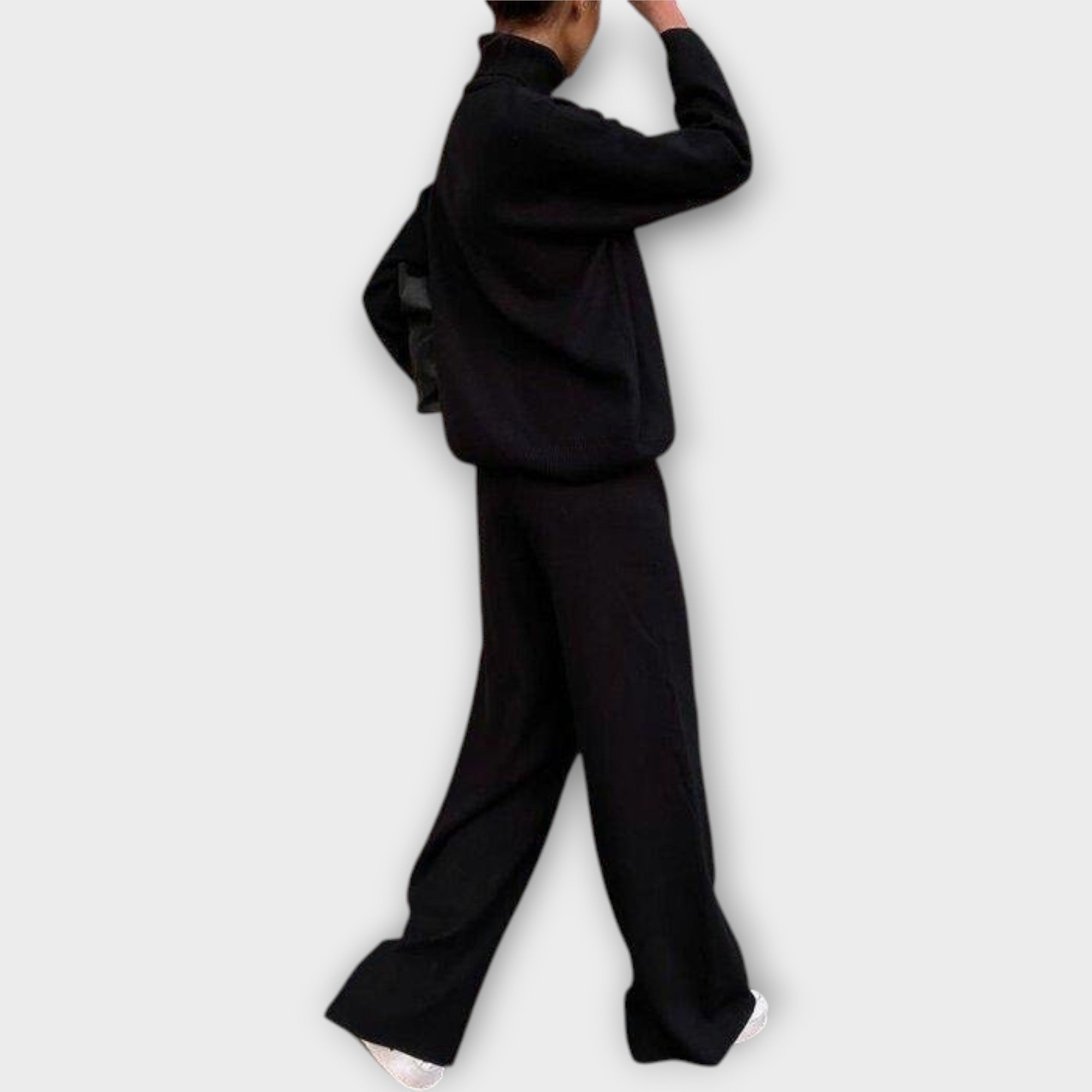 Gia | High-necked top and trousers set