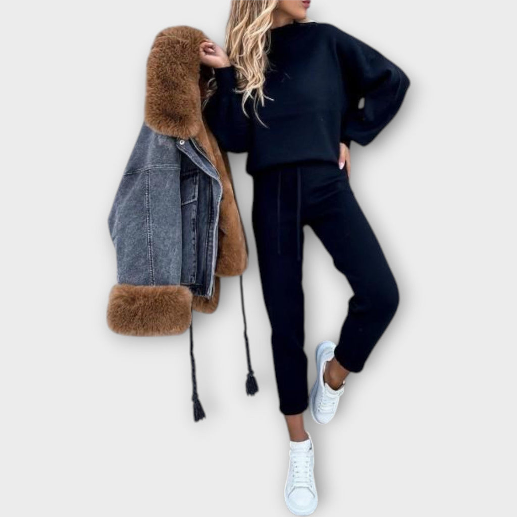Selene | A set with comfortable fit and timeless finish