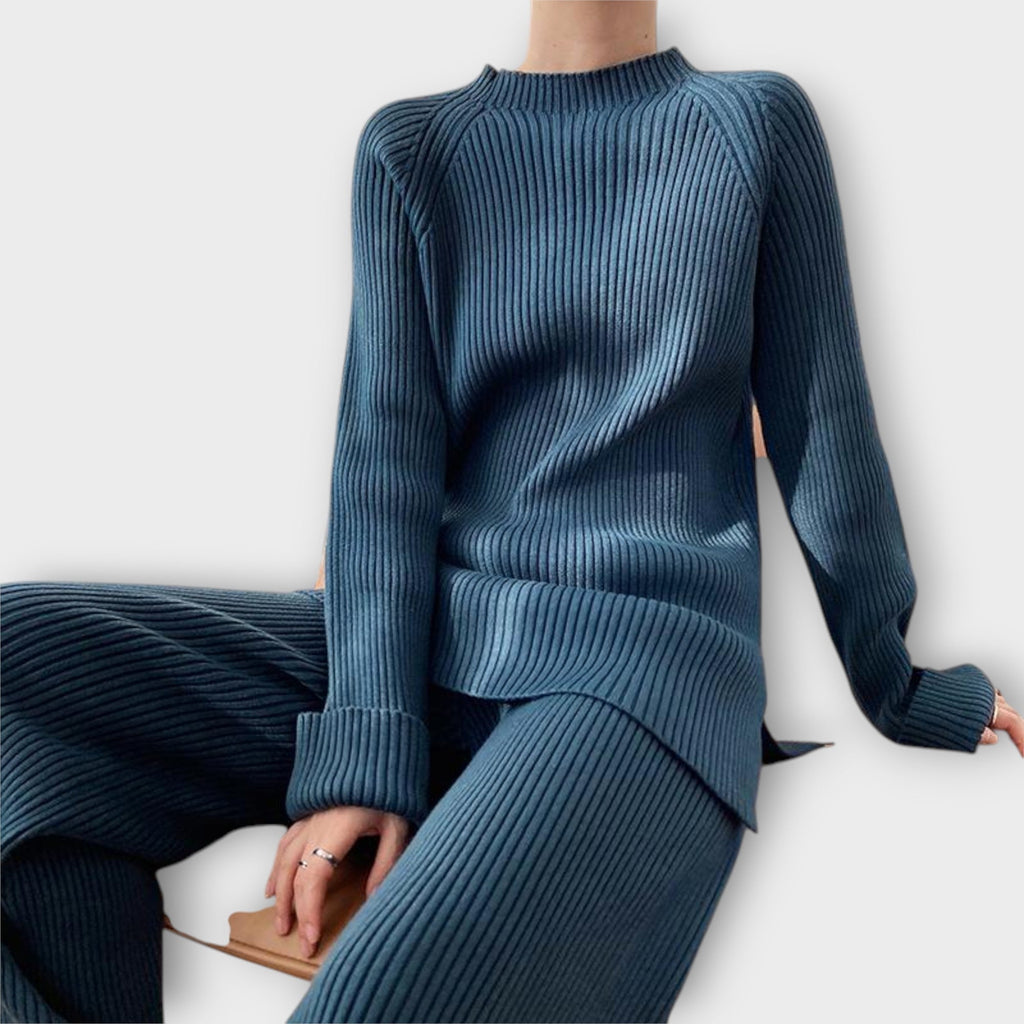 Nina | Minimalist Design and Wide Cut Knitted Set
