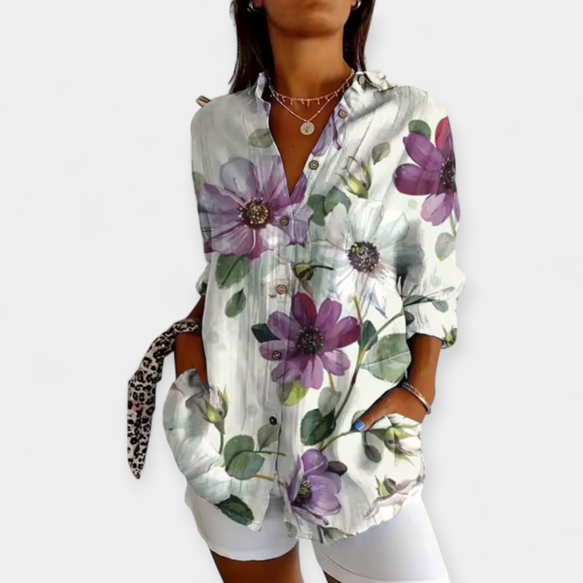 Saga | Plus Size Blouse with Buttons and Floral Print