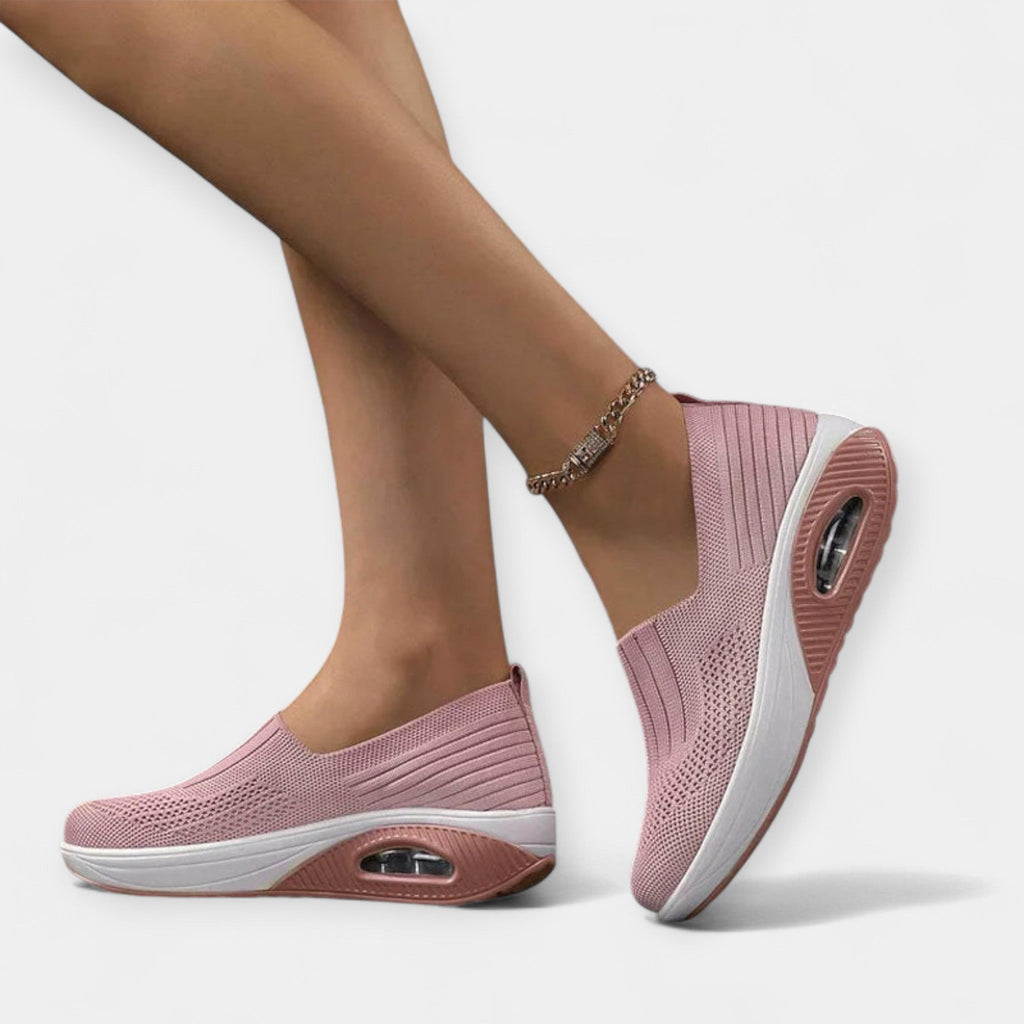 Catalina | Comfortably Worn Kings