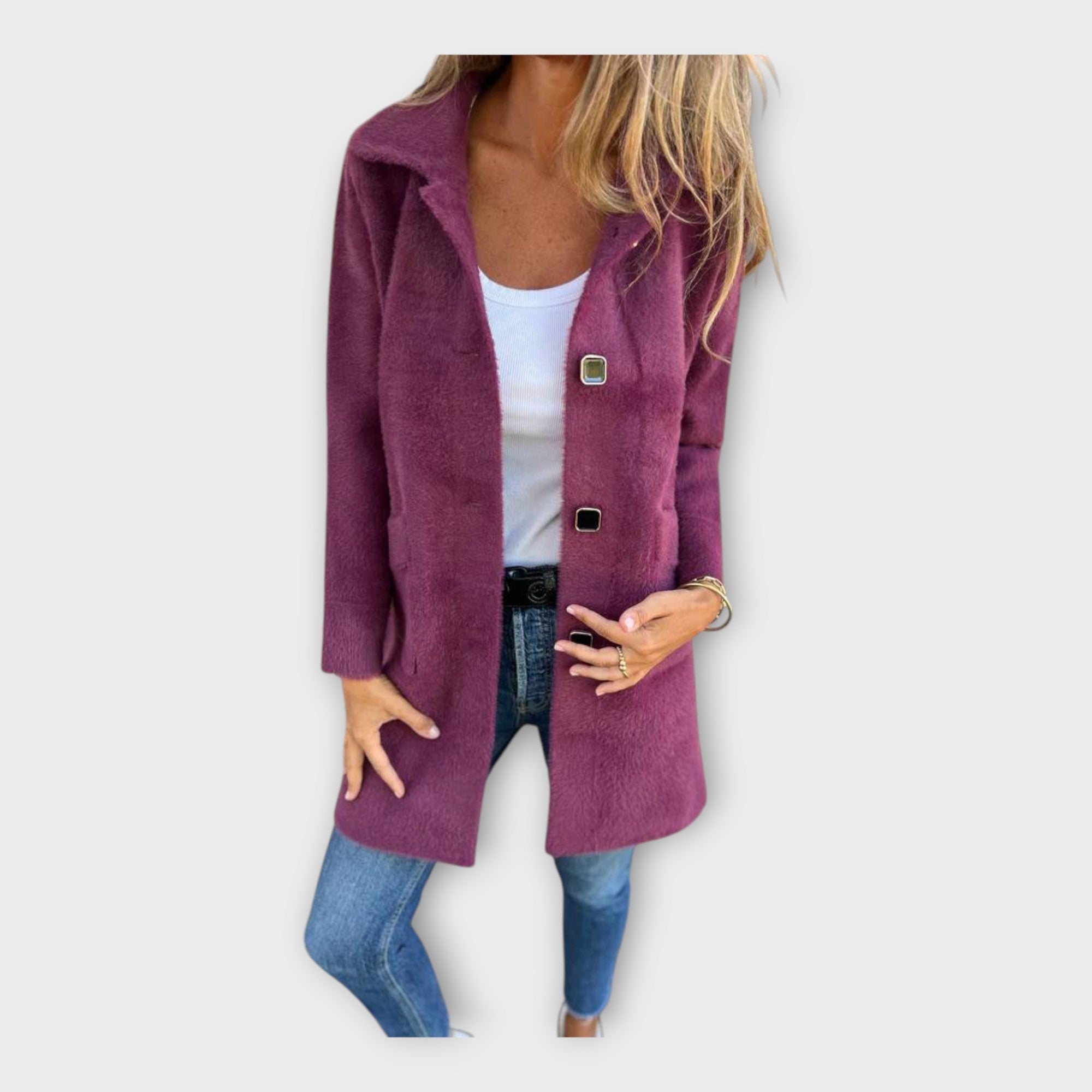 Kertu | Elegant Coat with Stylish Fastening