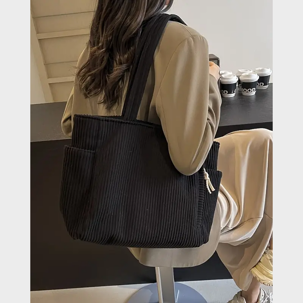 Amalija | Ribbed handbag with detailing
