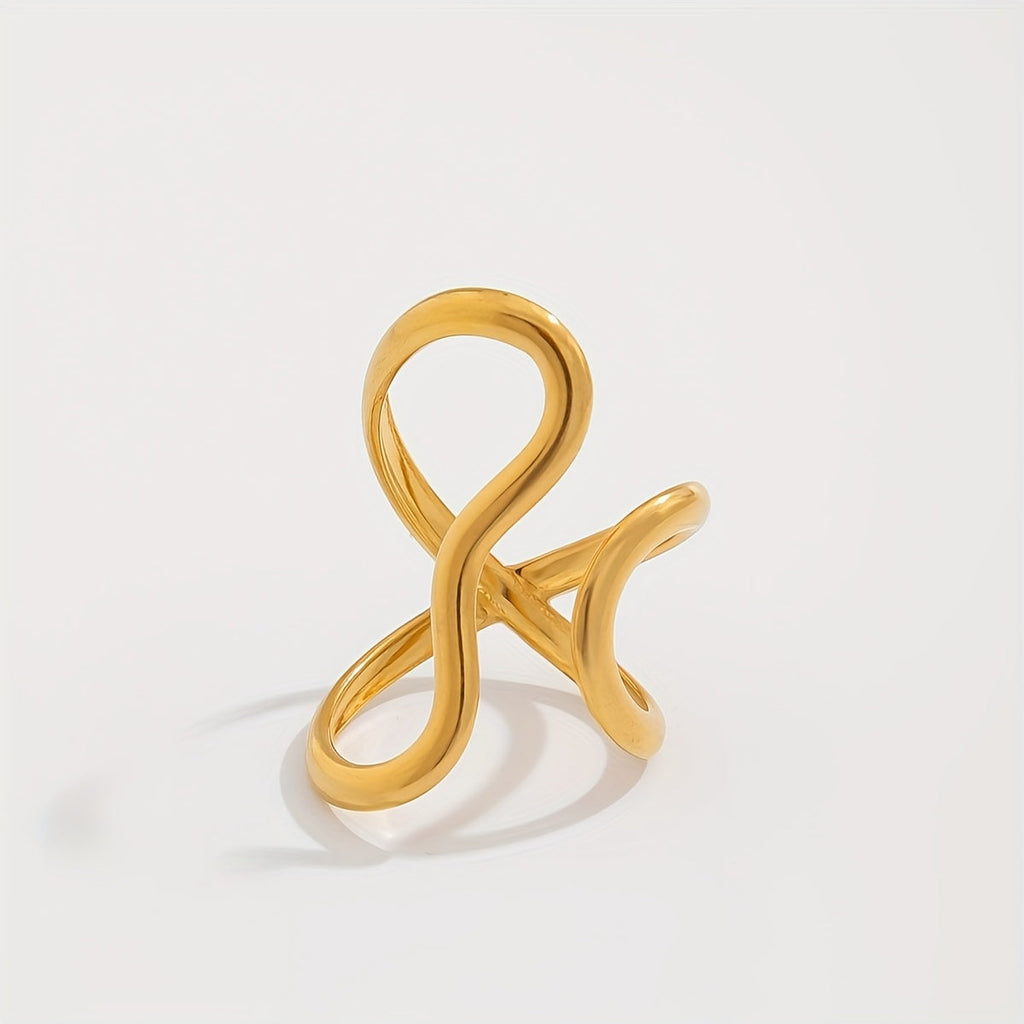 Chic Ring with Asymmetric Wave