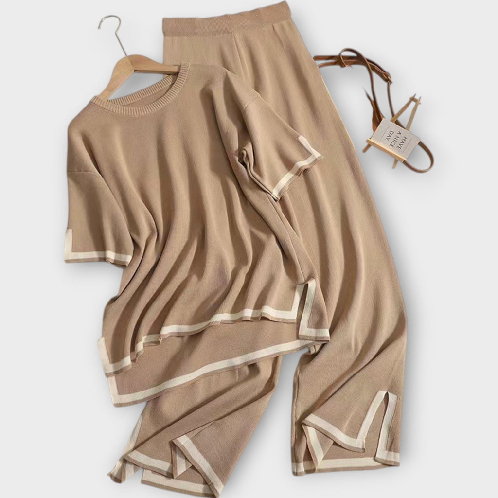 Nala | Short-Sleeved Knitted Set with a Loose Fit