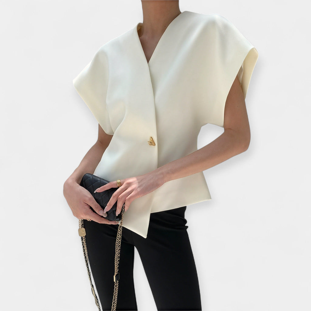 Lucia | Elegant top with a minimalist design