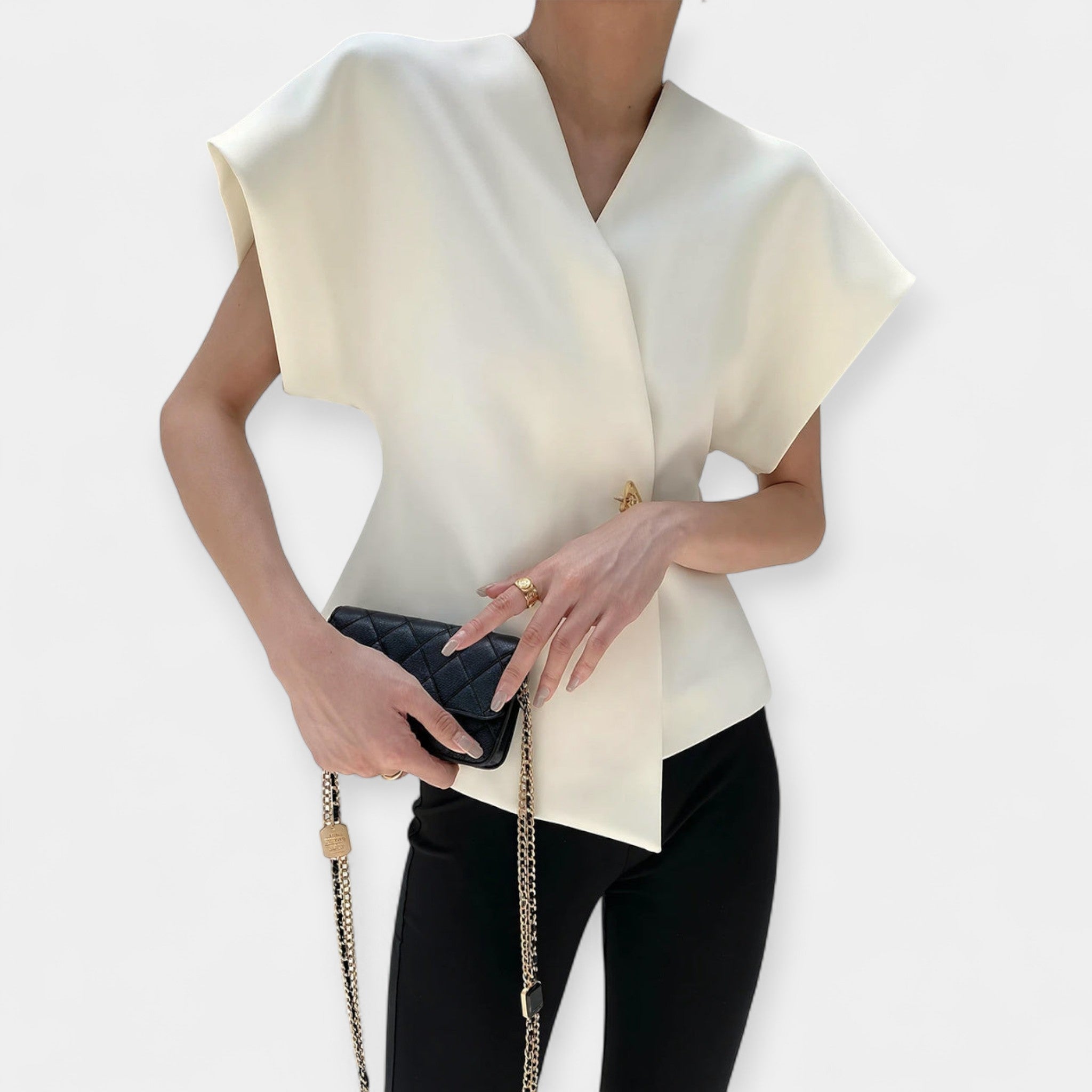 Lucia | Elegant top with a minimalist design