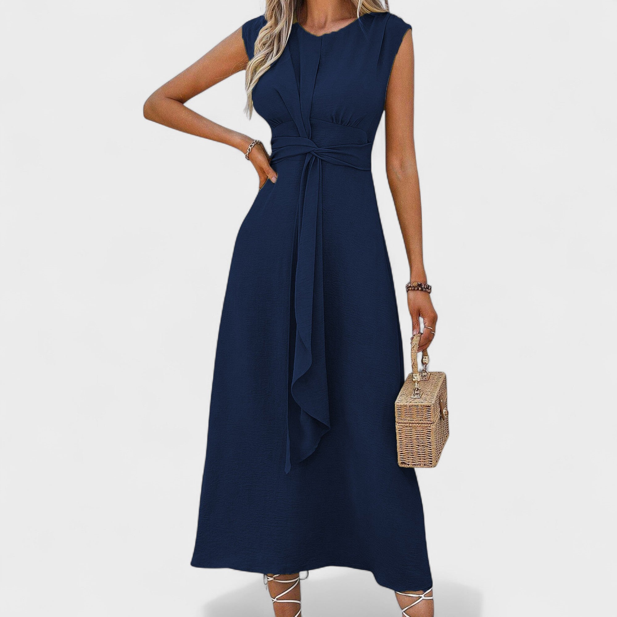 Emilia | Elegant maxi dress with no sleeves and a round neckline