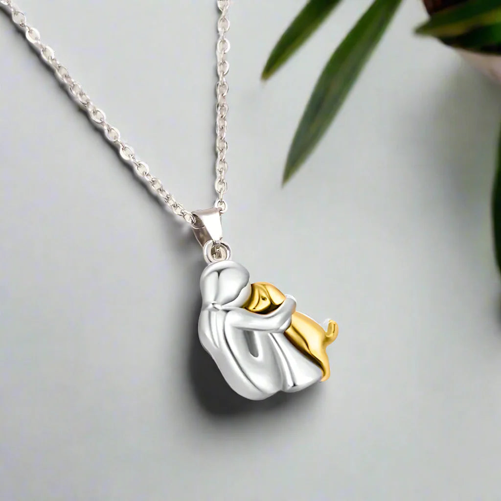 Truudus | Dog-Shaped Pendant Necklace