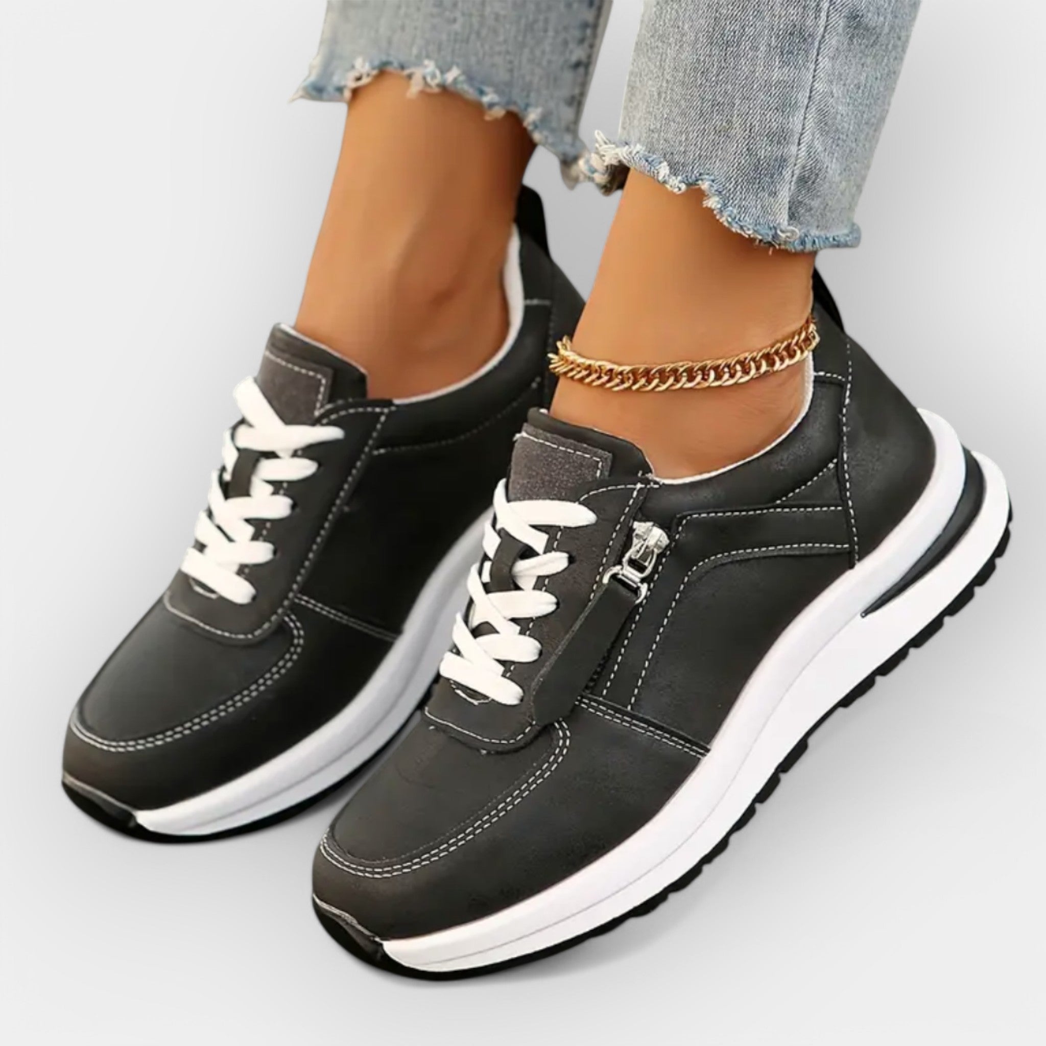 Zinnia | Anatomical Trainers with Elegance