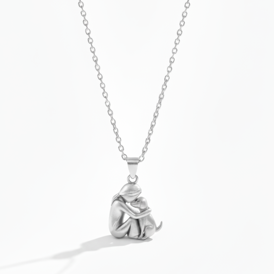 Truudus | Dog-Shaped Pendant Necklace