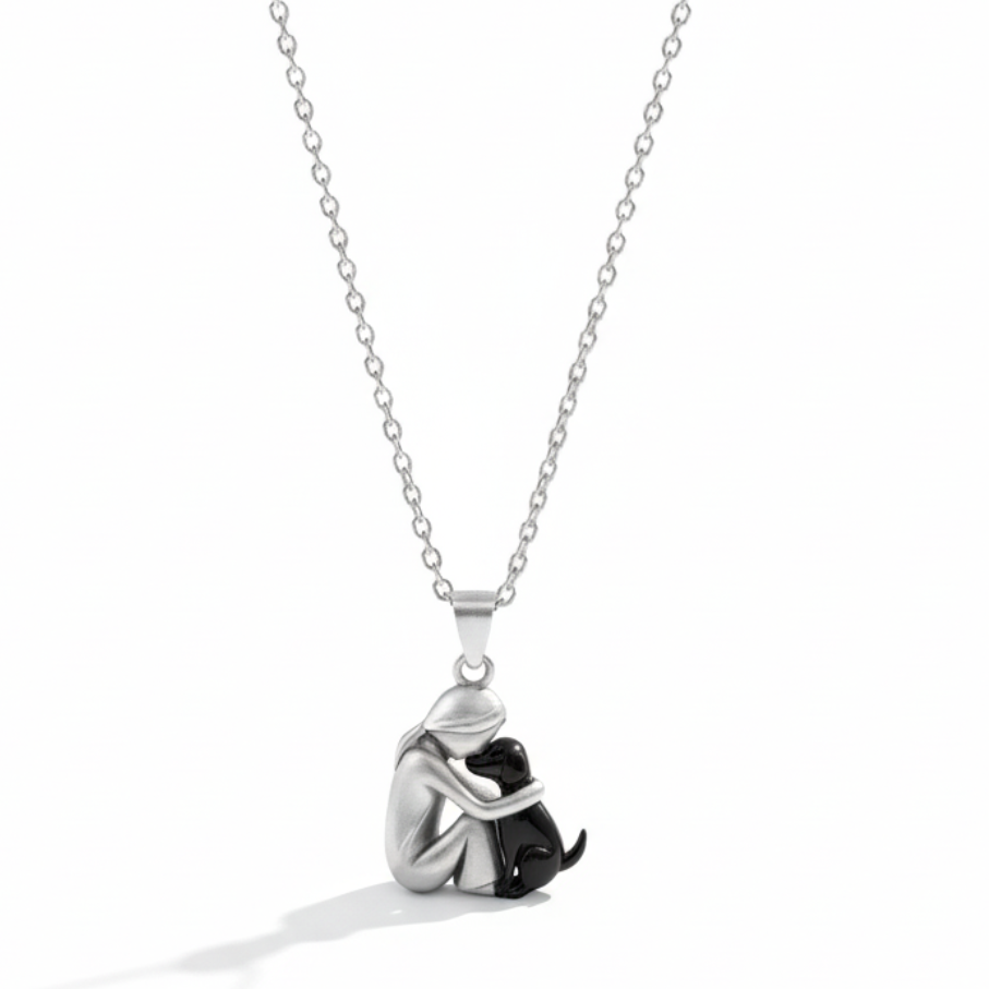 Truudus | Dog-Shaped Pendant Necklace