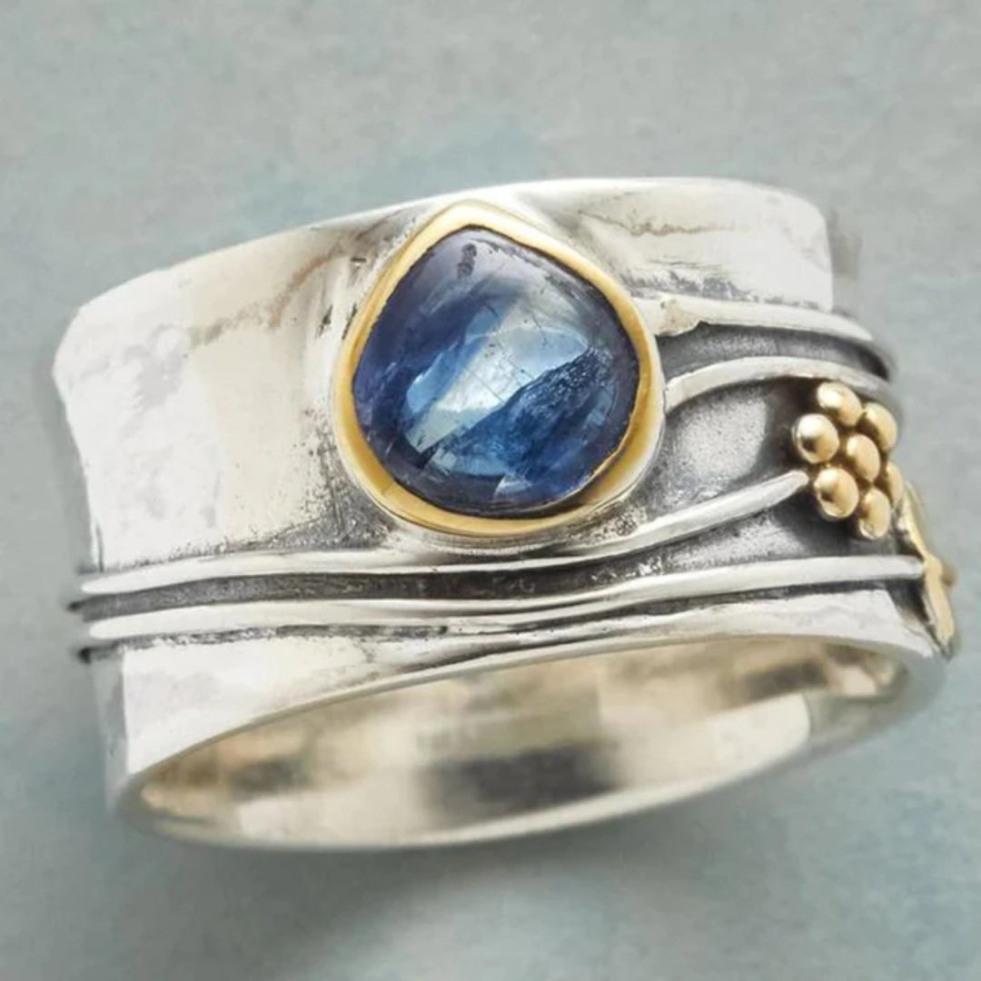 Midnight Blue™ Ring – Classic Shine