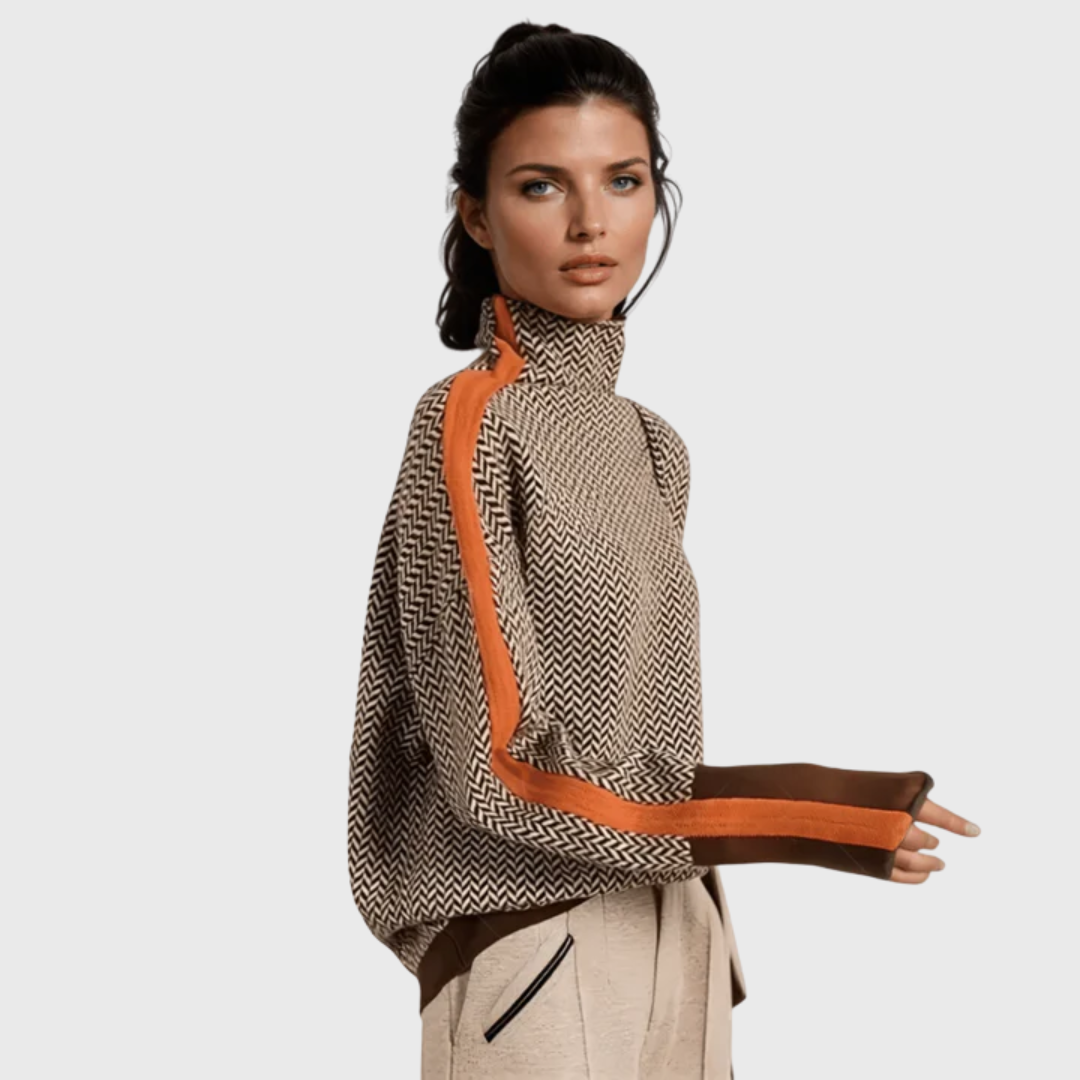 Helena | Sweater with Contrast Stripes