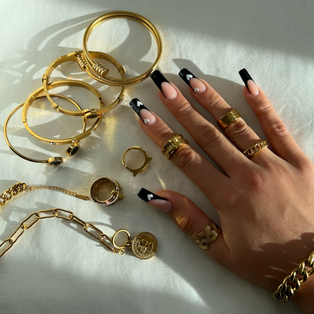 Aesthetic Ring
