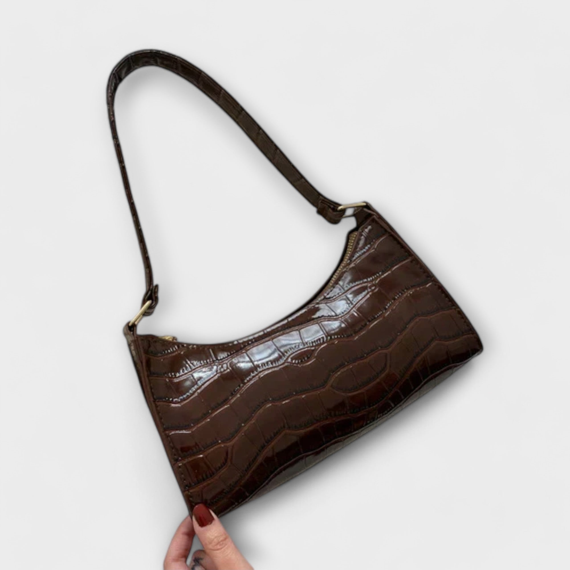 Bernarda | Ekegant Leather Bag with Studs
