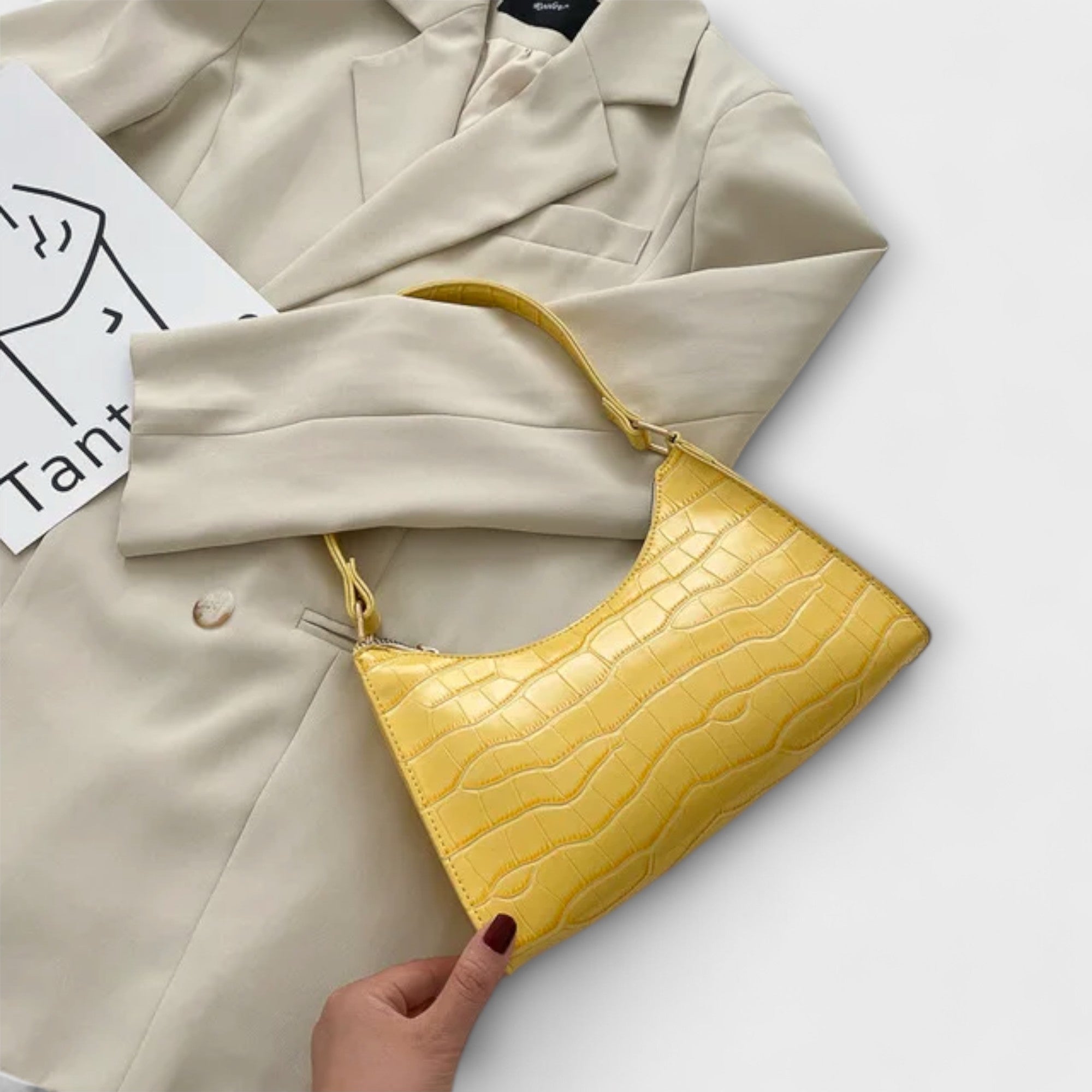 Bernarda | Ekegant Leather Bag with Studs