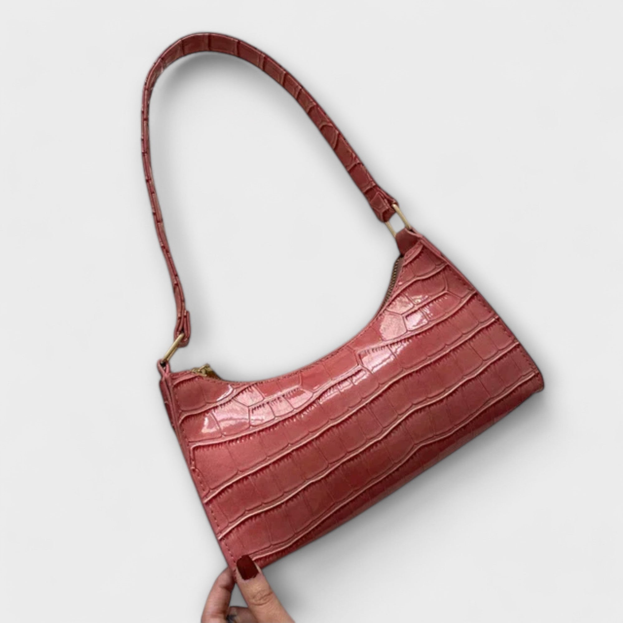 Bernarda | Ekegant Leather Bag with Studs
