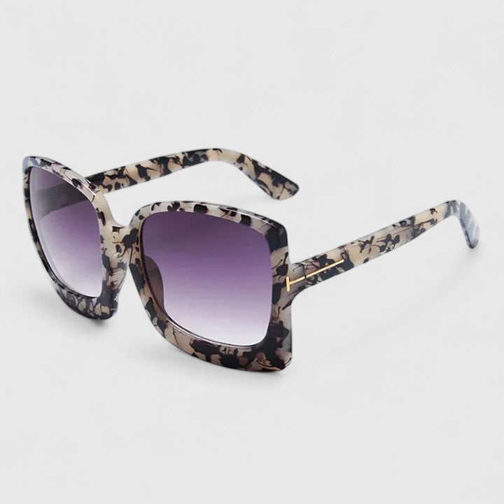 Kynzlee | Elegant Sunglasses
