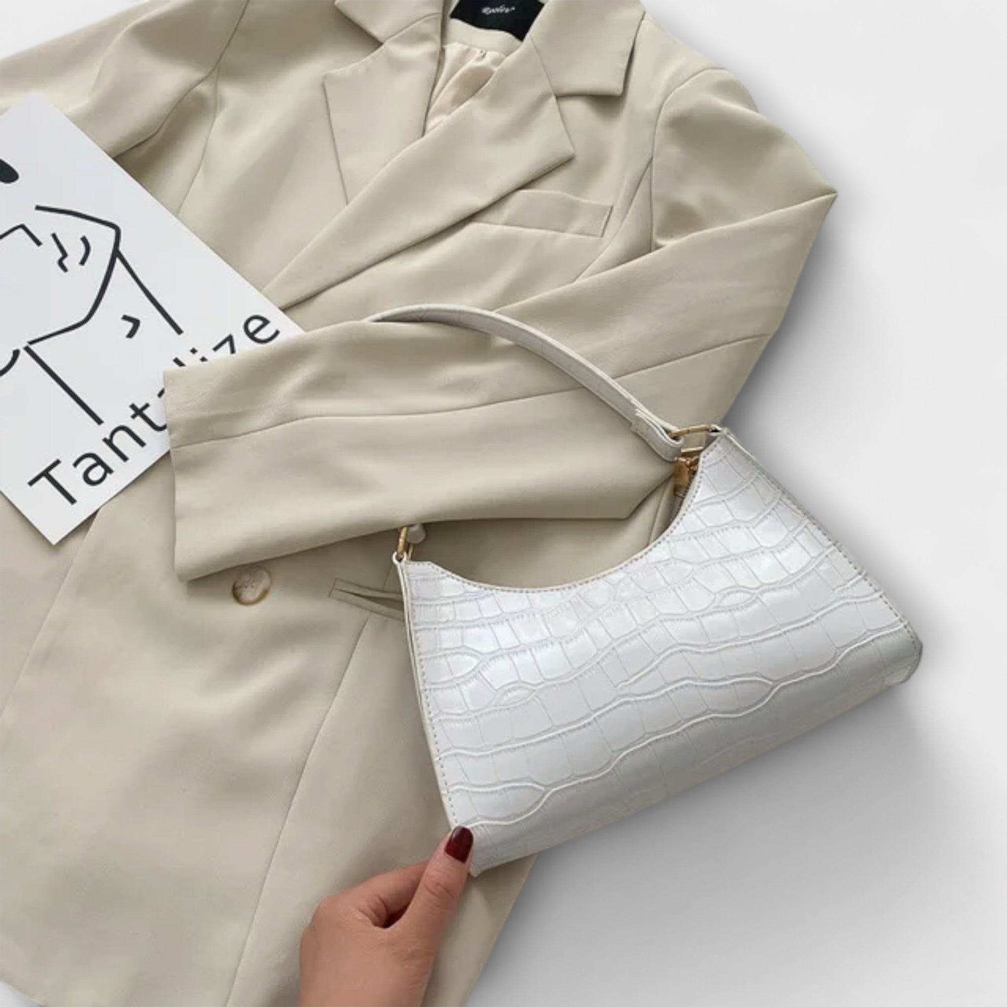 Bernarda | Ekegant Leather Bag with Studs