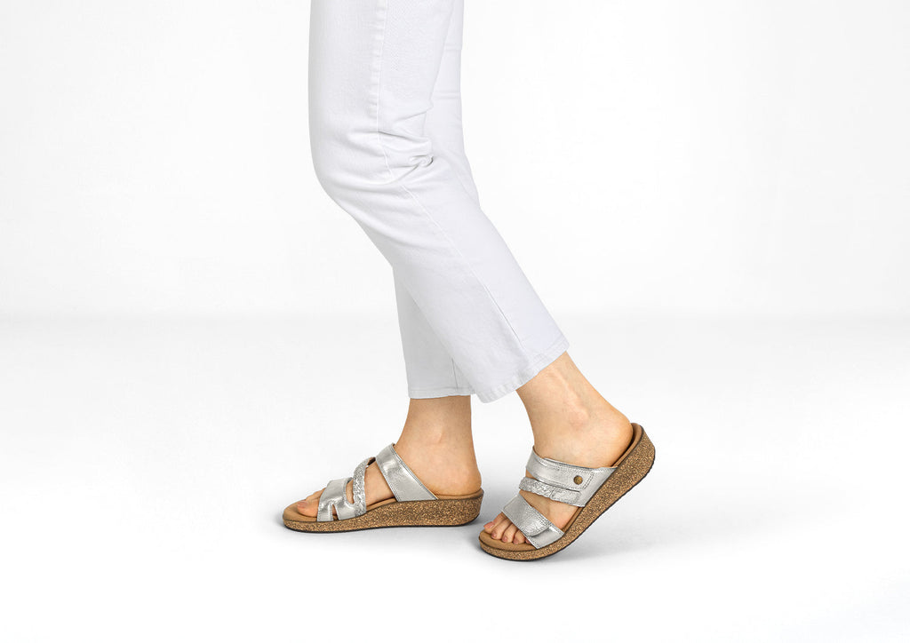 Carrie | Radiant Shine Elegant Platinum