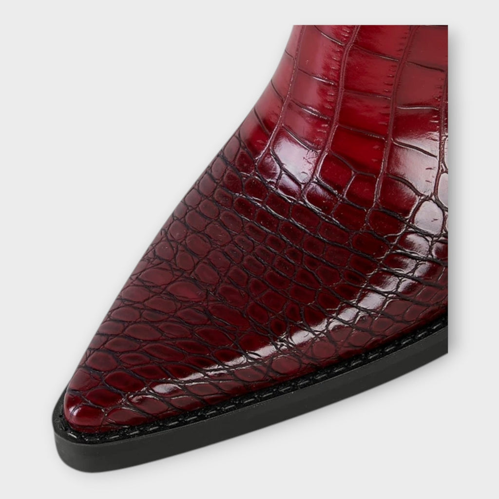 Mirjana | Elegant Crocodile Pattern Boots and Stylish Heel