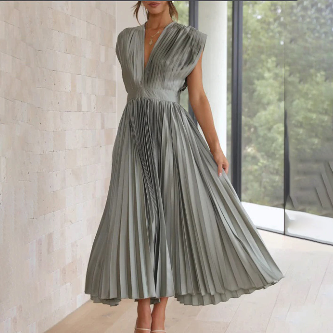 Benthe | Timeless Classic Dress