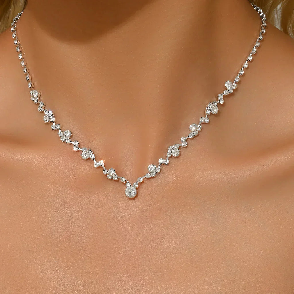 Elegant Wedding Necklace with Diamonds