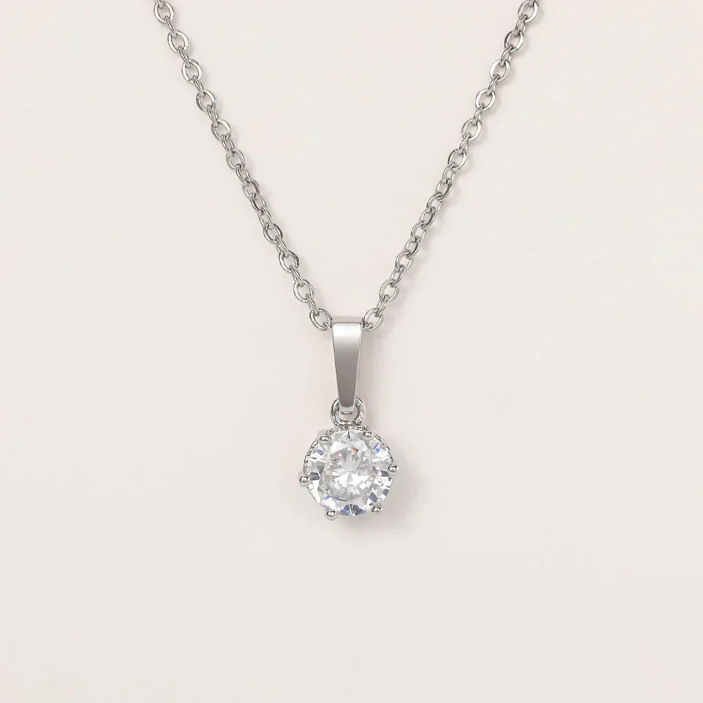 Classic Necklace with Zirconia Pendant
