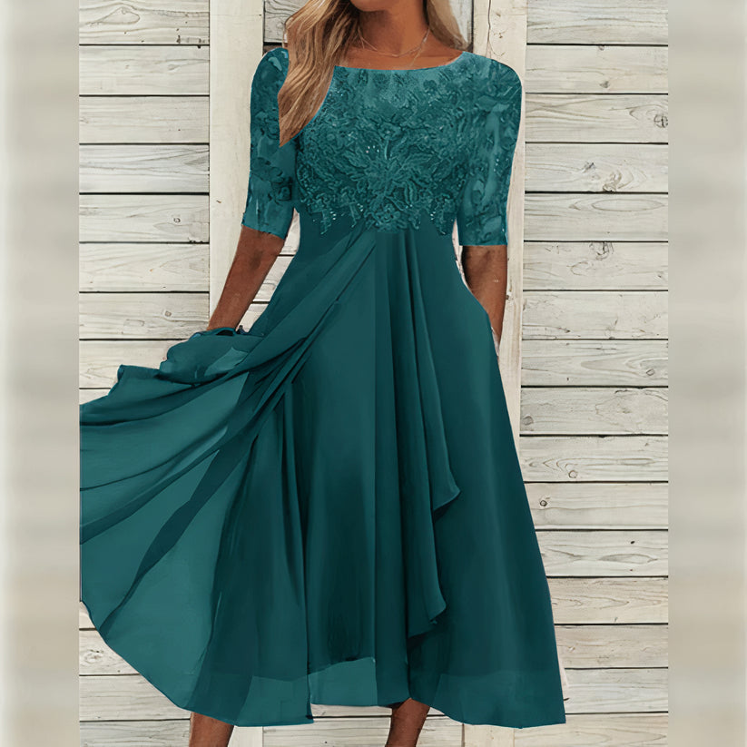 Puck | Elegant Midi Dress in Lace