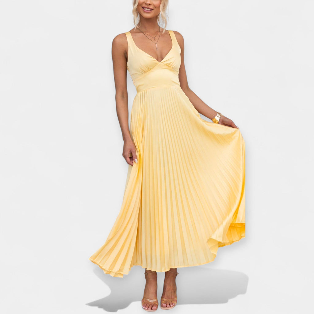 Selena | Pleated Maxi Dress in Yellow