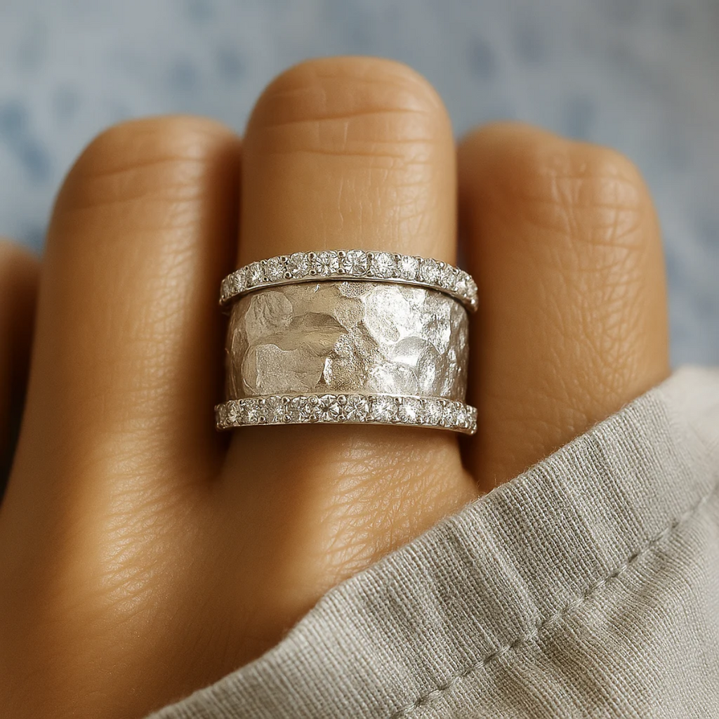 Vintage Silver Ring with Zirconiums