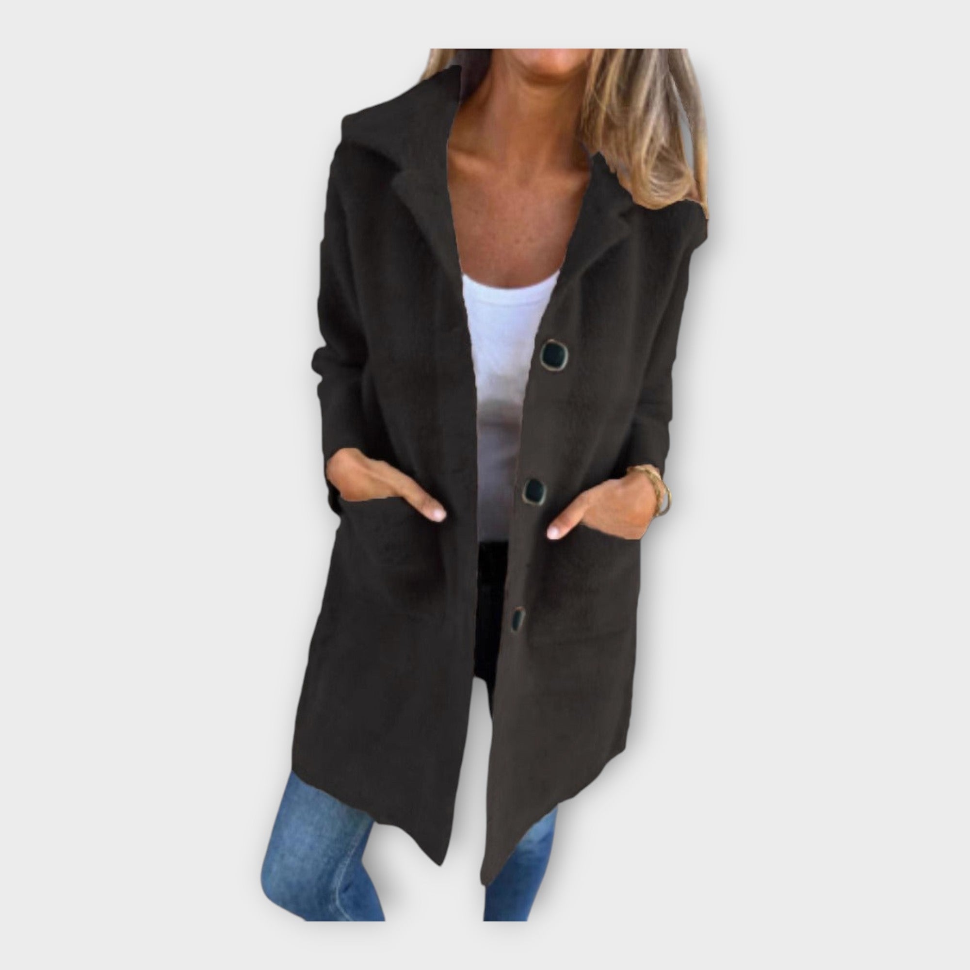 Kertu | Elegant Coat with Stylish Fastening