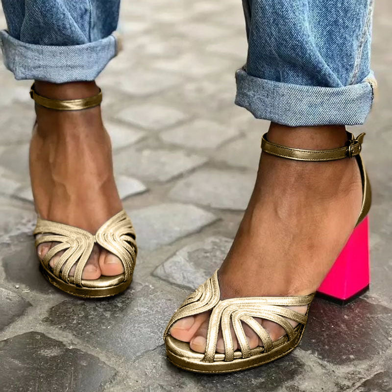 Milvia | Classic ankle strap sandals with open toes