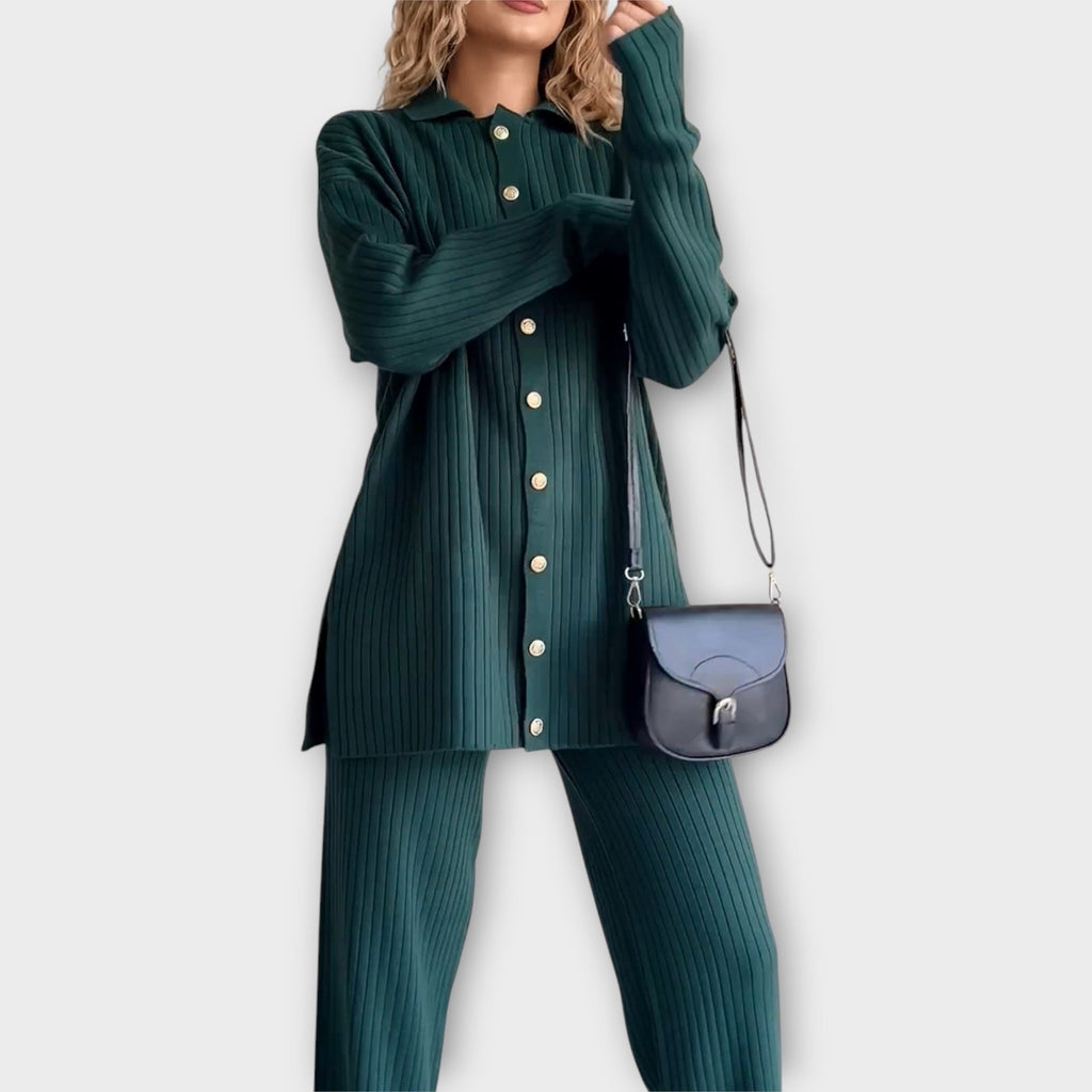 Elisa | A set of stylish details with an elegant line