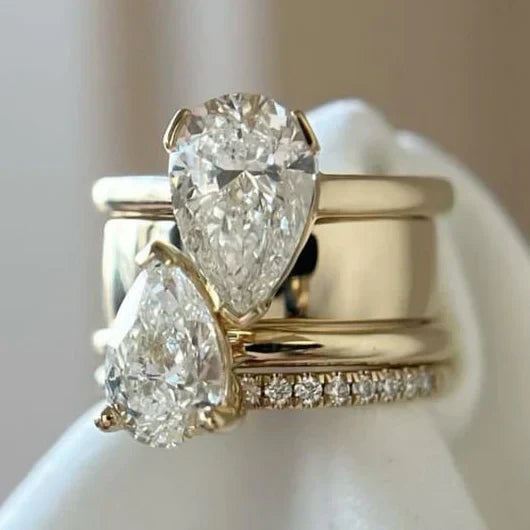 Vintage Ring with Double Drop in Zirconia