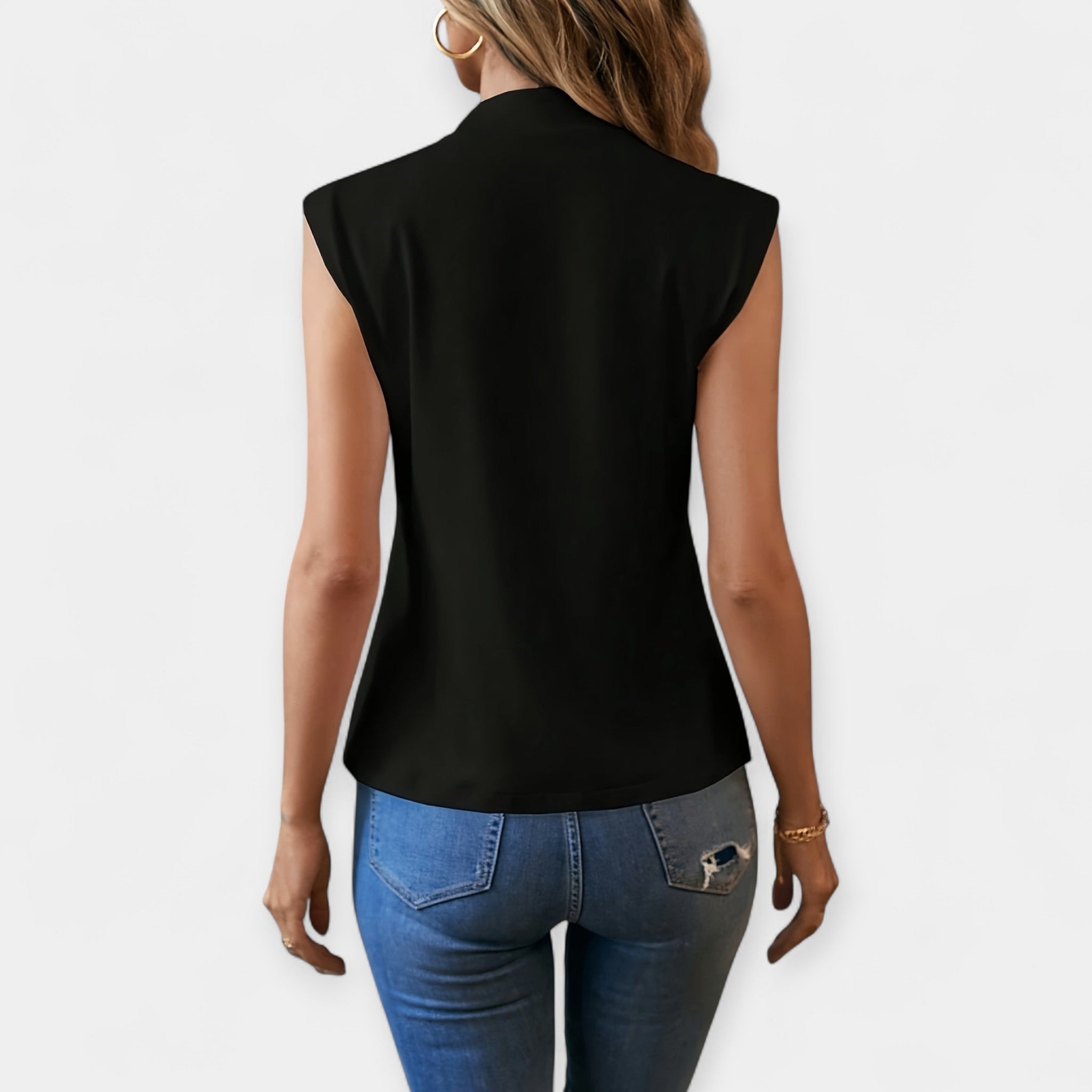 Raya | Elegant Sleeveless Plus