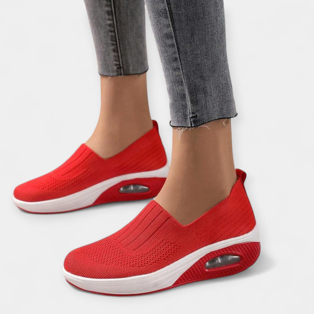 Catalina | Comfortably Worn Kings