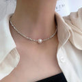 Vintage necklace with pearls