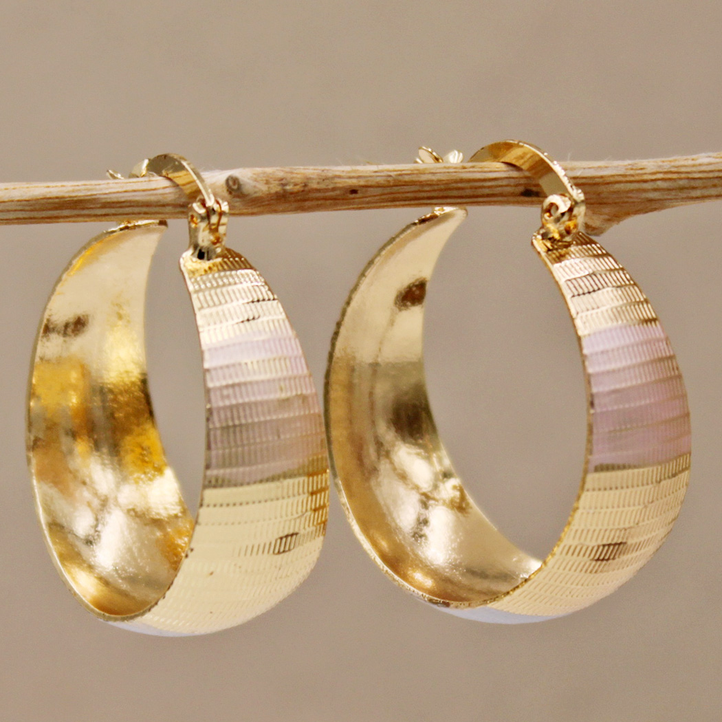 Refined Luxury Gold Earrings