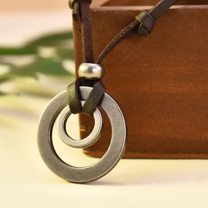 Vintage Style Silver-Plated Leather Necklace