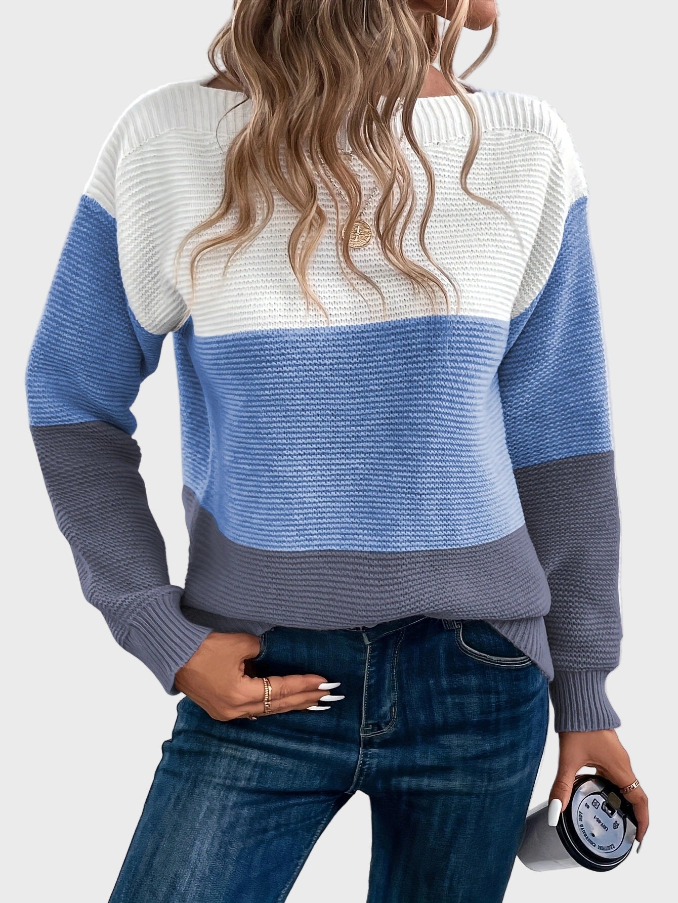 Linda | Elegant knitted high-neck jumper