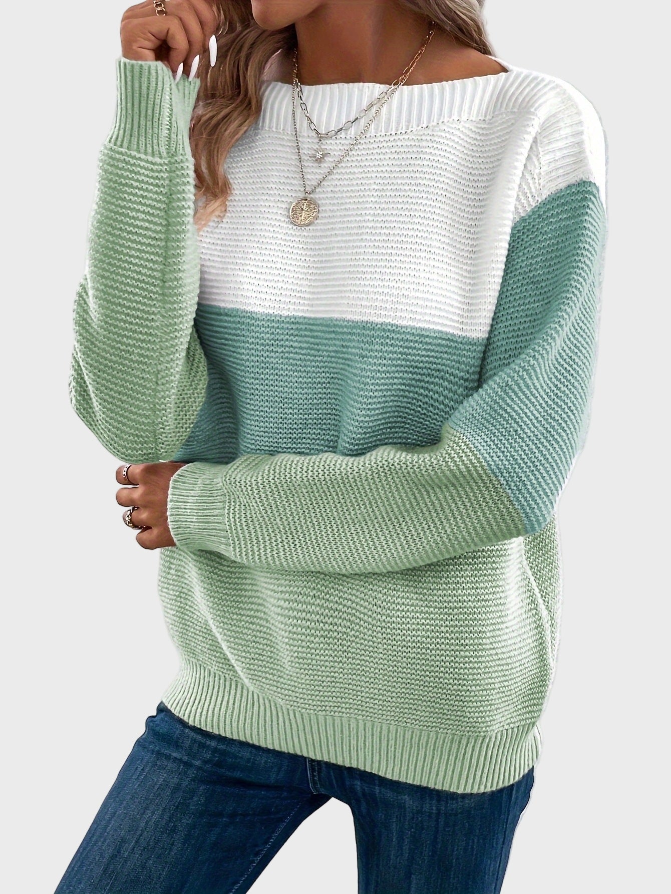 Linda | Elegant knitted high-neck jumper